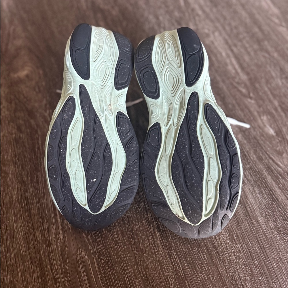 New Balance 1080 v13 - Picture 4 of 5